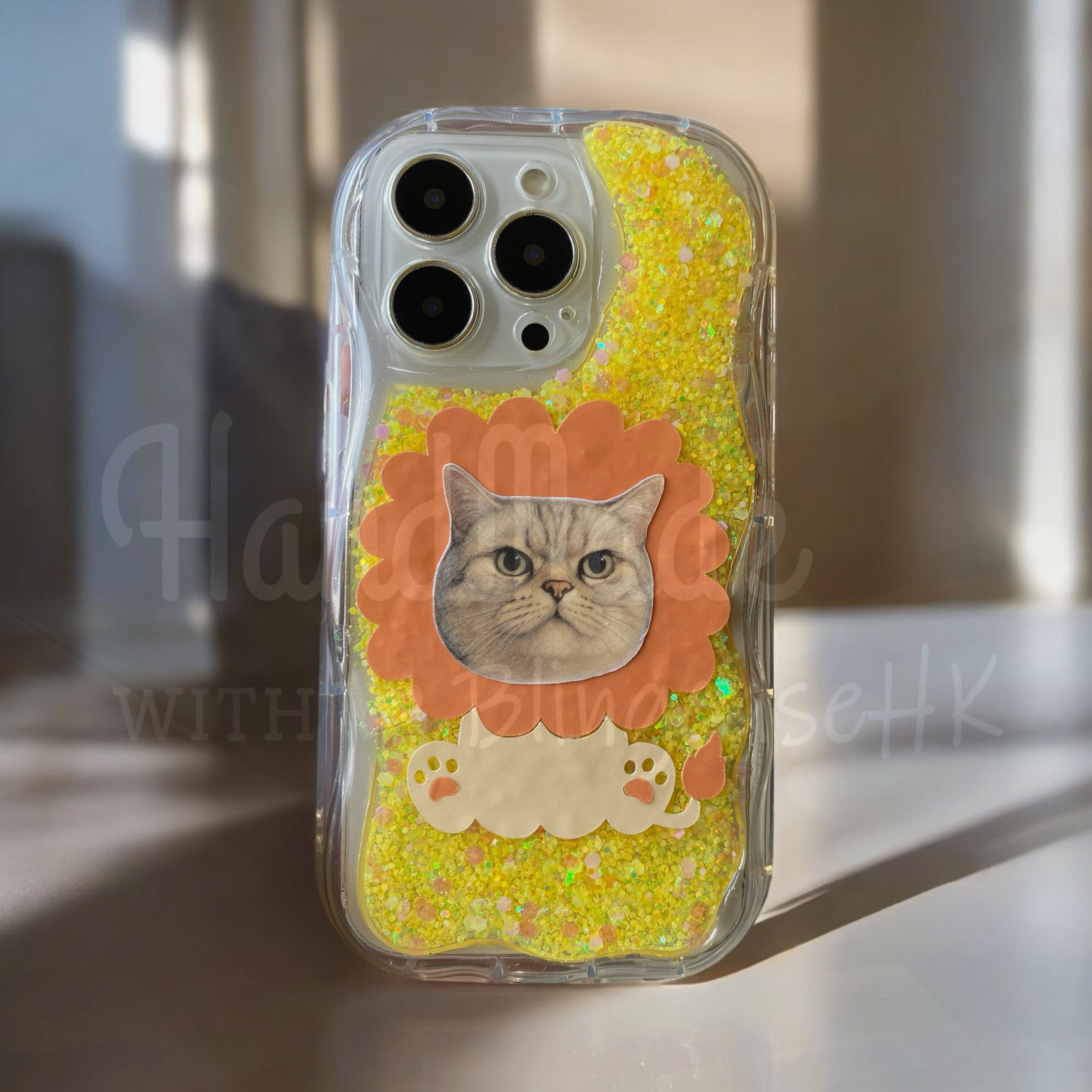 寵物手繪訂製 │ 獅子頭 花花編織手繩 手工滴膠 iPhone 波浪手機殼