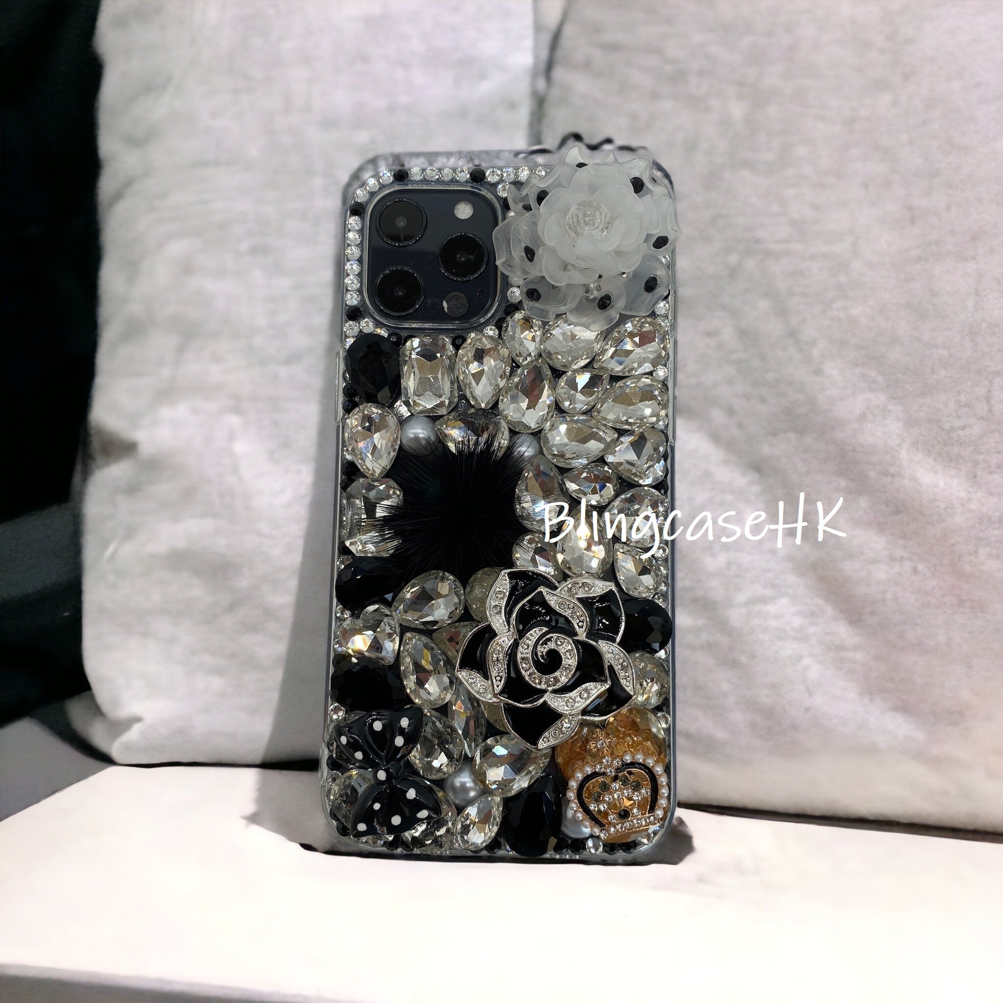 Purely handmade birthday gift for girls│rhinestone crystal iPhone / Samsung mobile phone case 