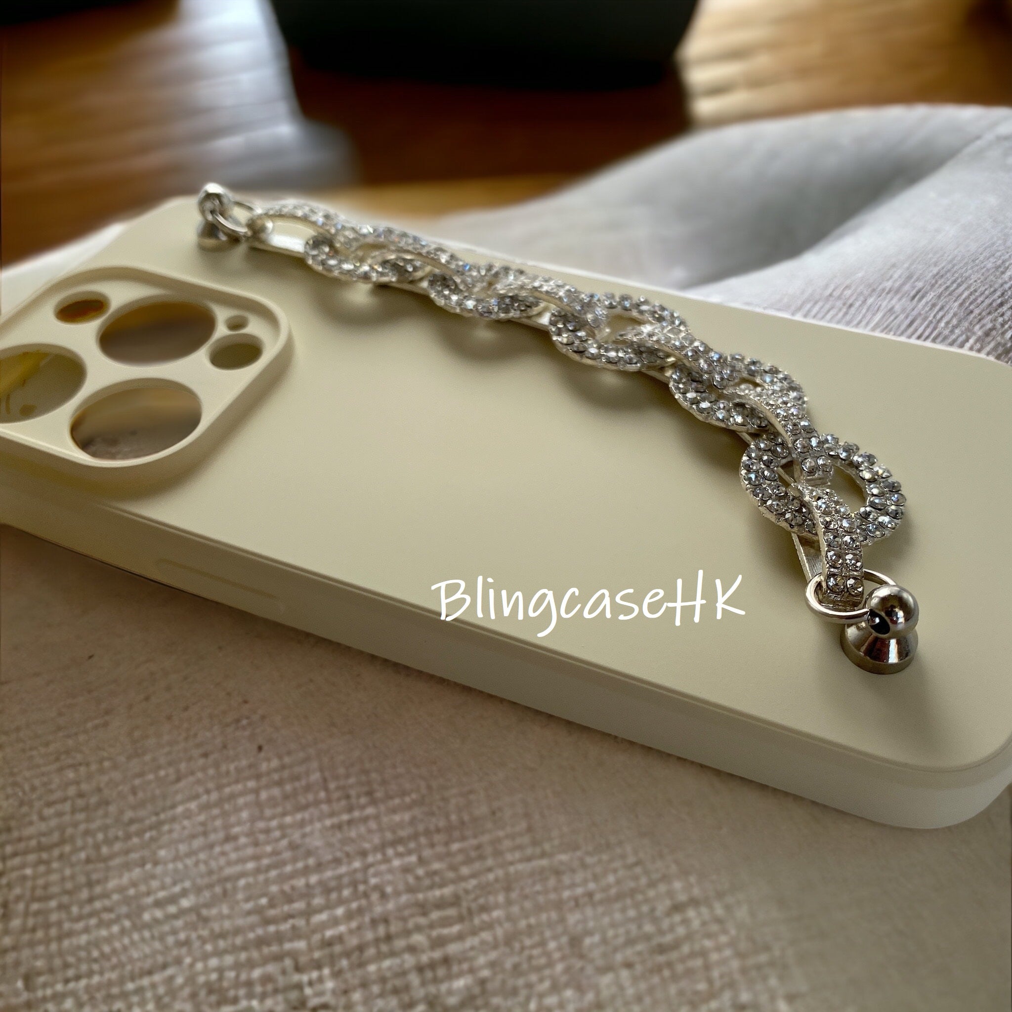 Handmade │ Bracelet lanyard + adjustable cross-body strap iPhone / Samsung mobile phone case 