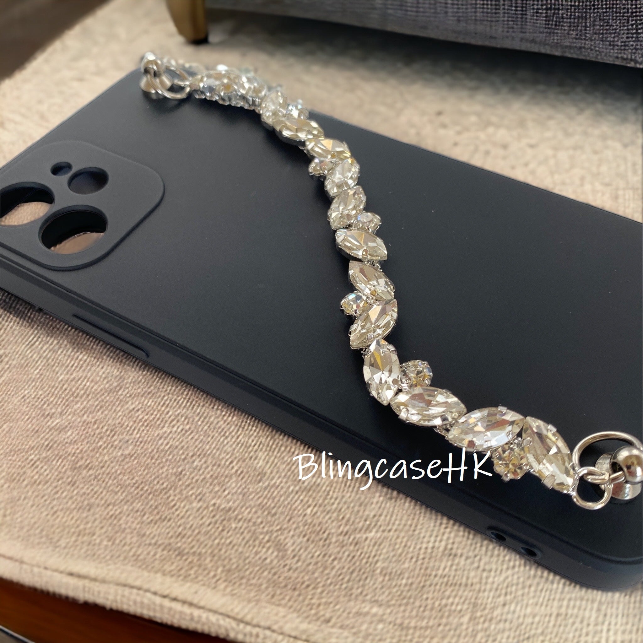 Handmade │ Bracelet lanyard + adjustable cross-body strap iPhone / Samsung mobile phone case 