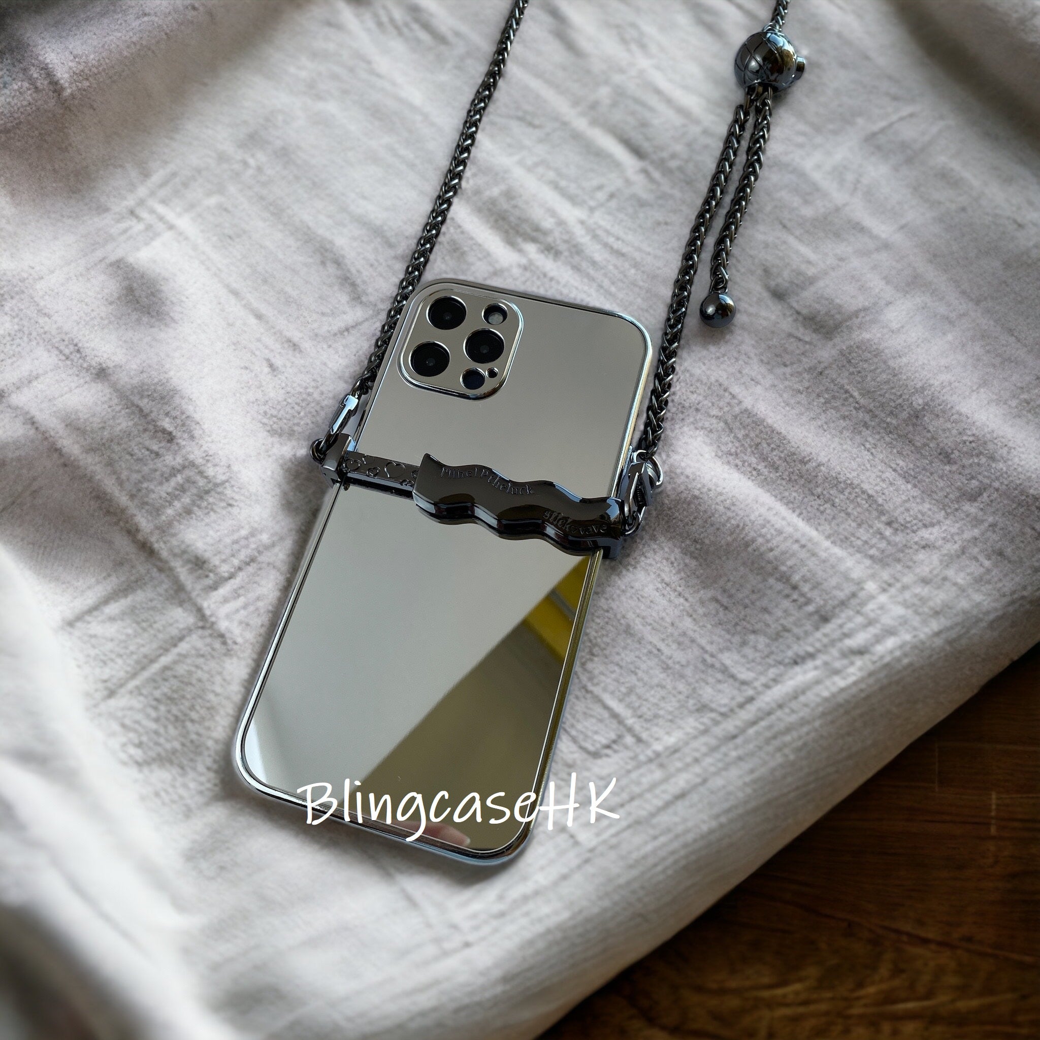 手工制作 │ 鏡面 金屬背夾 + 斜孭背帶  iPhone 手機殼