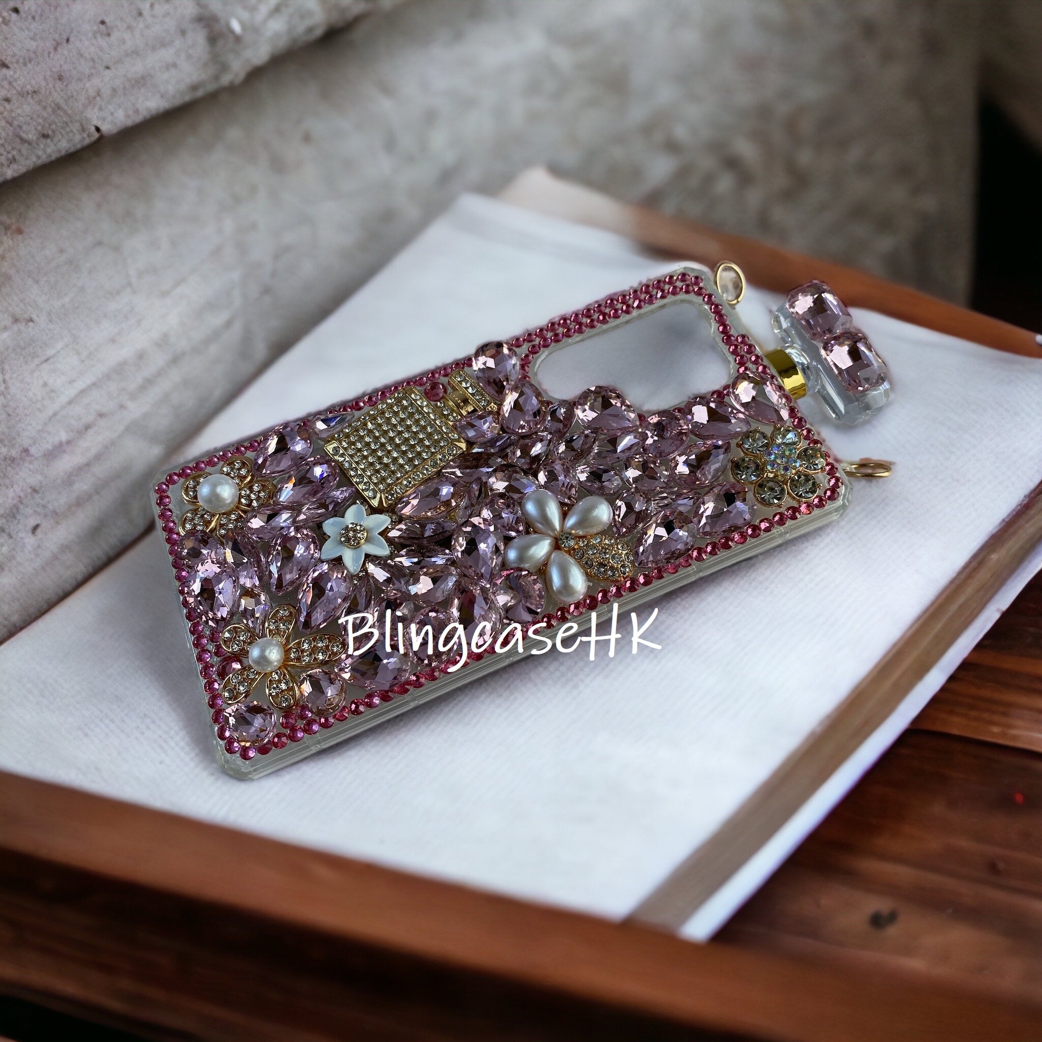 Purely handmade│Cross strap perfume bottle crystal rhinestone iPhone / Samsung mobile phone case 