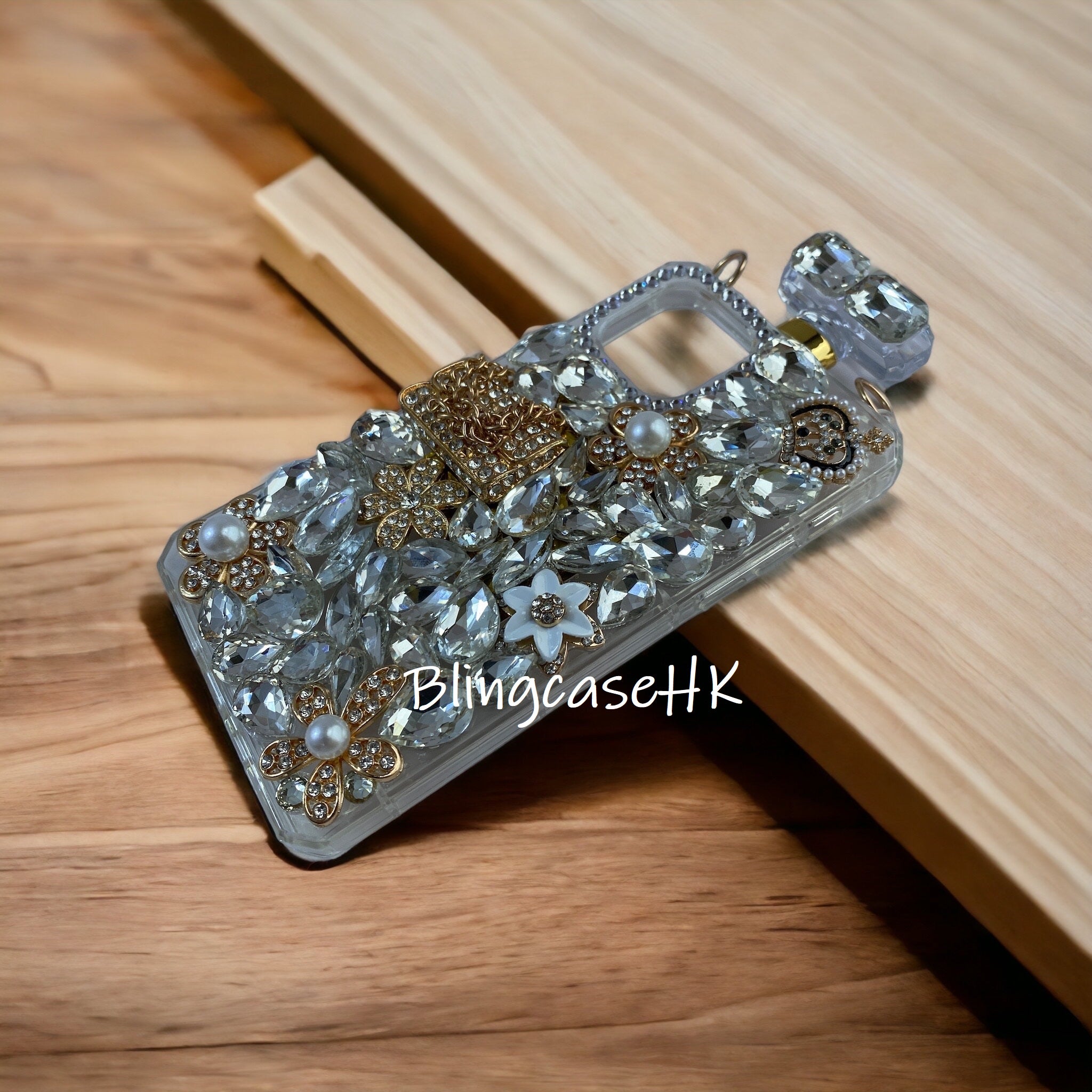 Purely handmade│Cross strap perfume bottle crystal rhinestone handbag iPhone / Samsung mobile phone case 