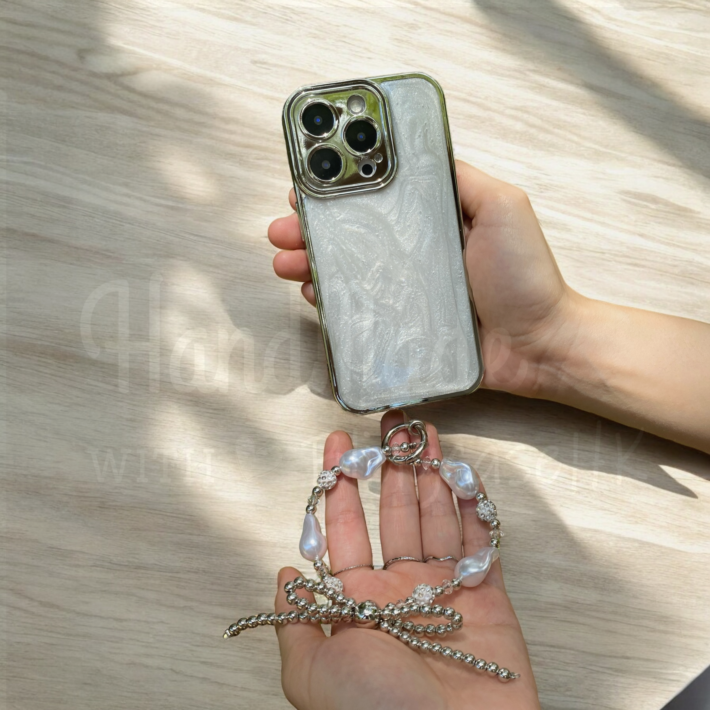 Handmade│ Crystal Cat Wristband Bracelet Lanyard iPhone Glue Phone Case 