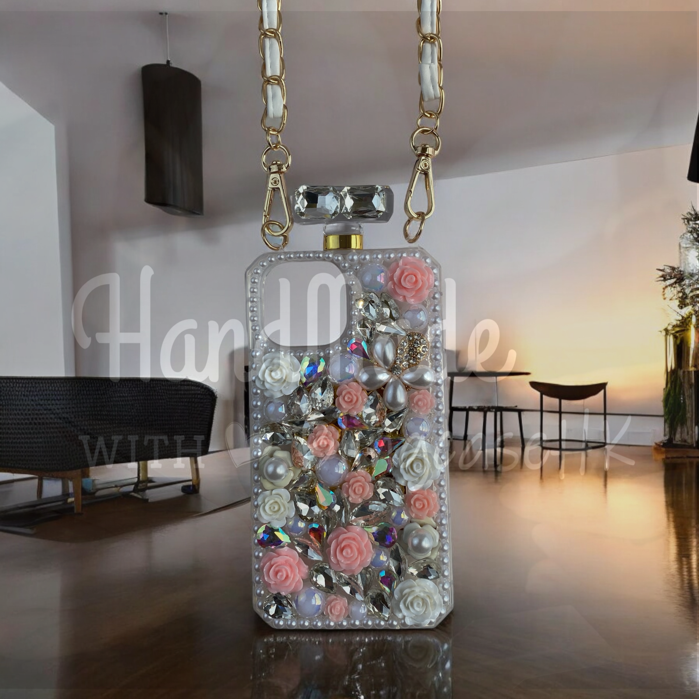 Purely handmade │ Diagonal shoulder strap perfume bottle rhinestone flower iPhone / Samsung mobile phone case 