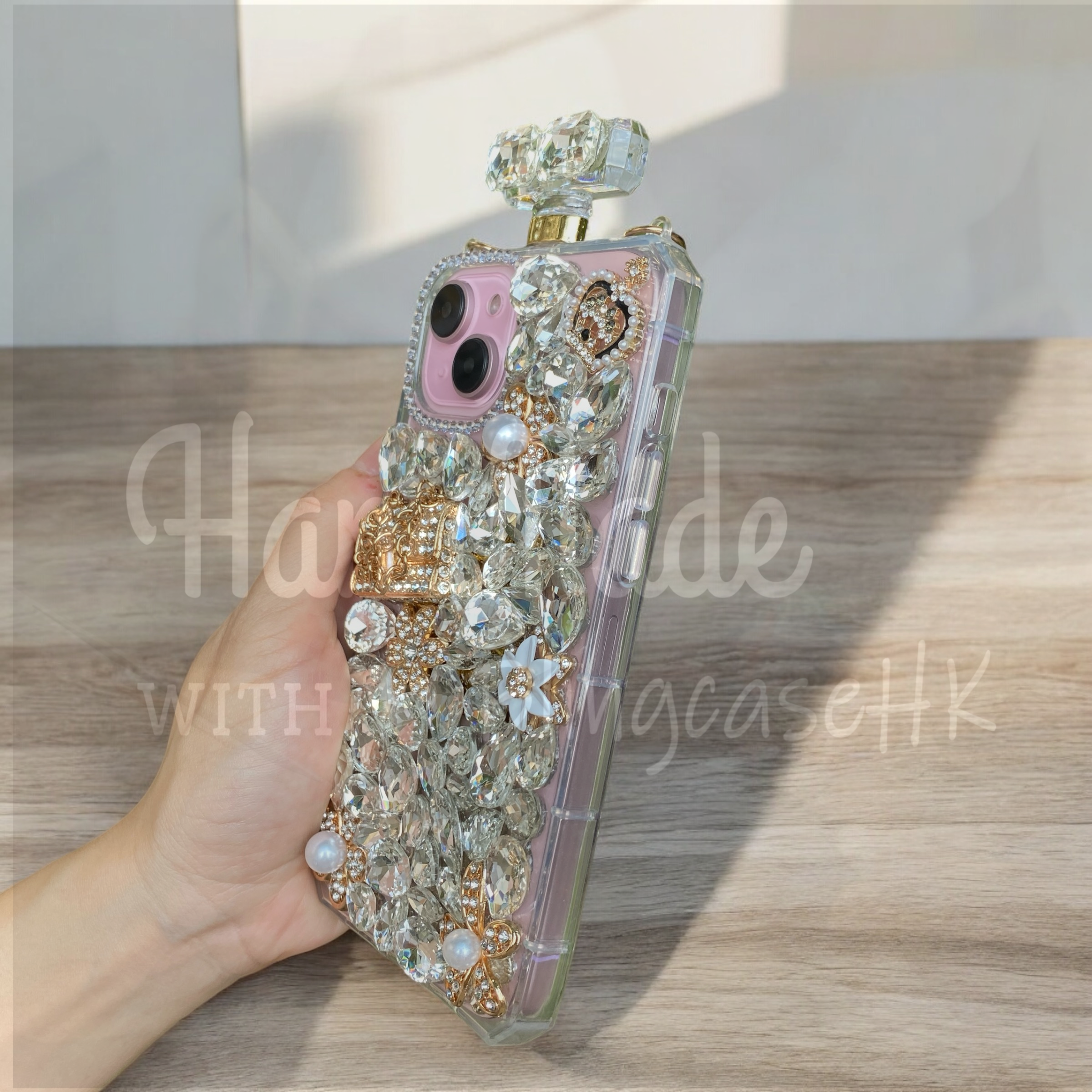 Purely handmade goddess must-have│slant strap perfume bottle heart-shaped rhinestone crystal iPhone / Samsung mobile phone case 