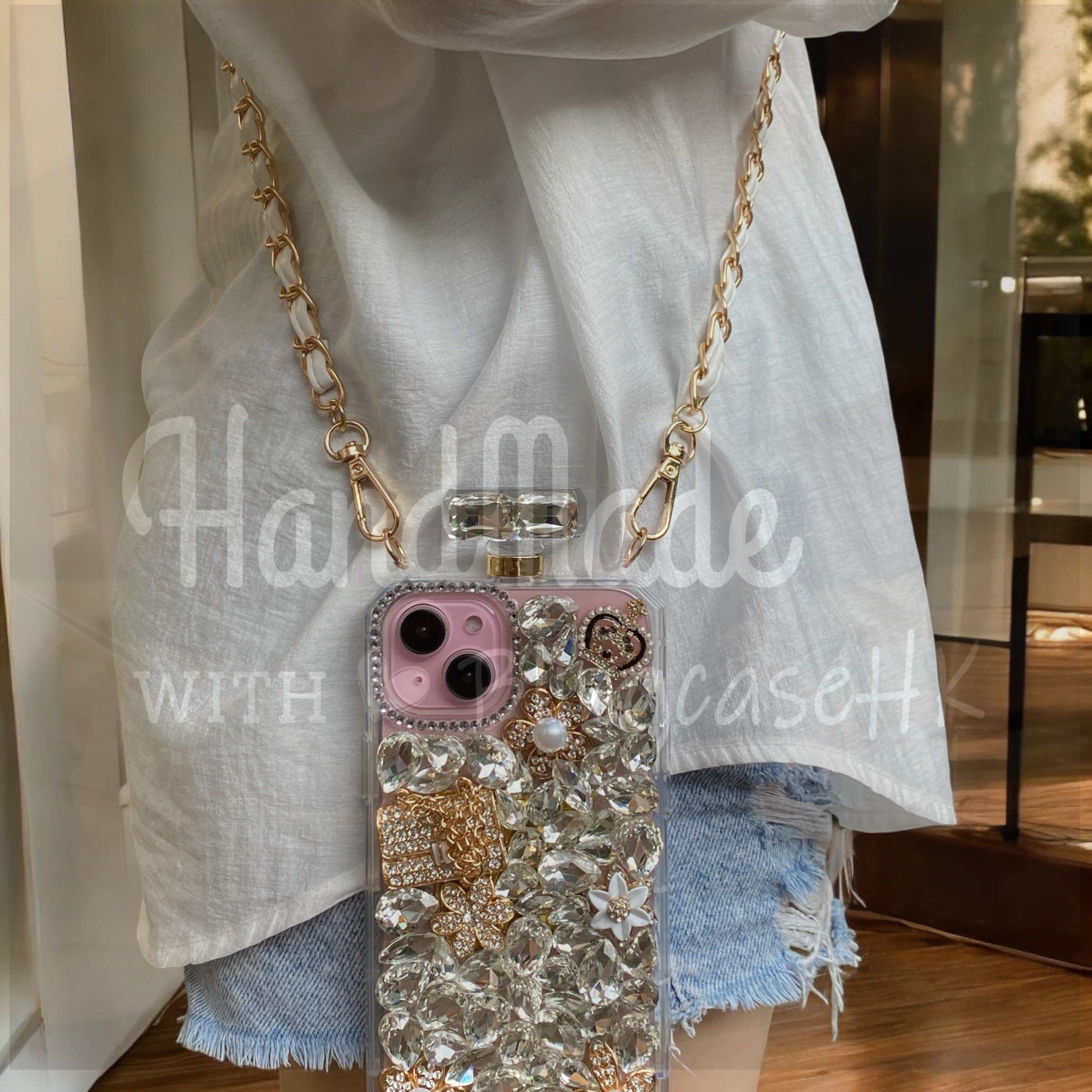 Purely handmade goddess must-have│slant strap perfume bottle heart-shaped rhinestone crystal iPhone / Samsung mobile phone case 